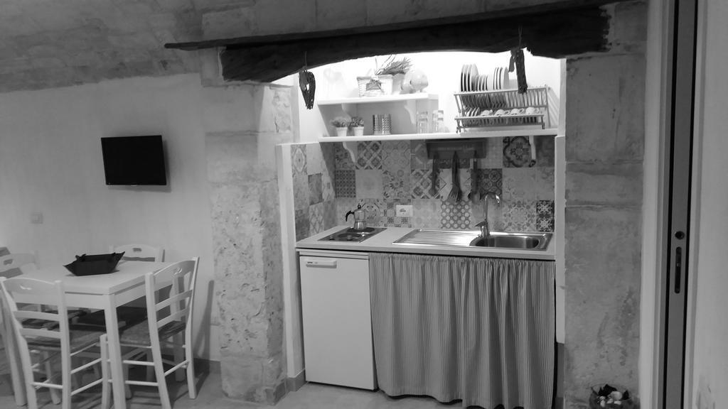Dimora Miccolis Hotel Alberobello Ngoại thất bức ảnh